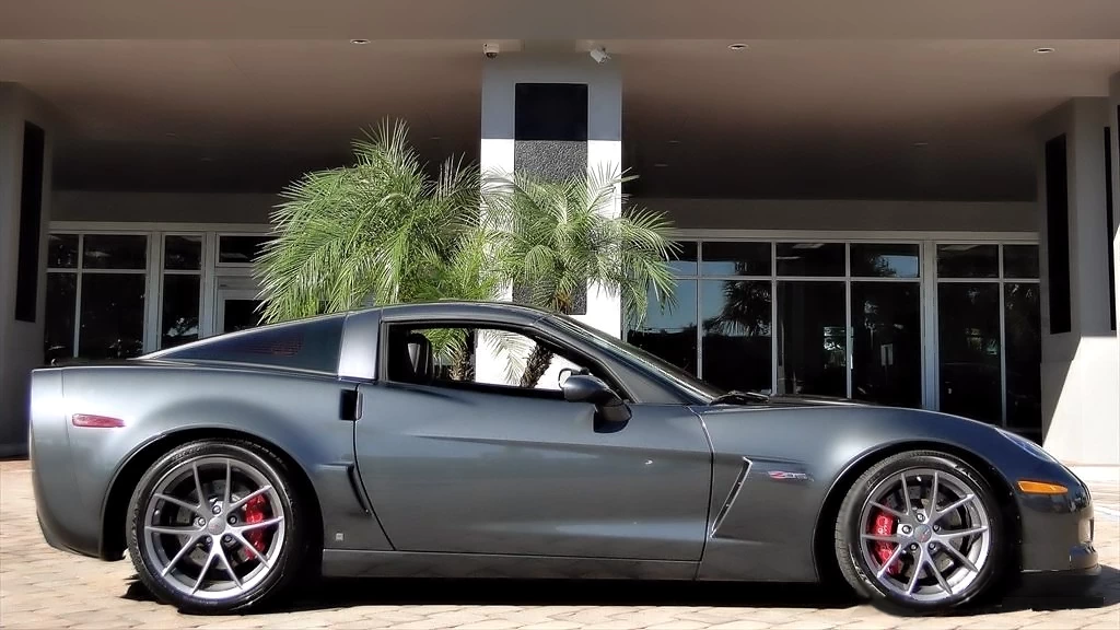 Click to Enlarge-Esc to Close Corvette Generations/C6/C6 2009 Z06 Silver - 2.webp